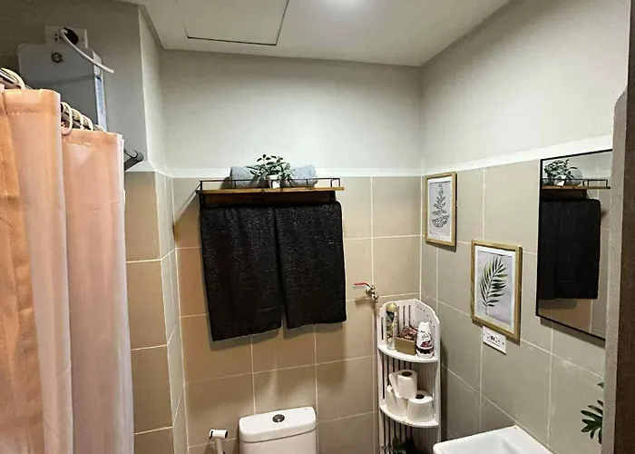Modern Comfort In Pasay With Pool * Manila