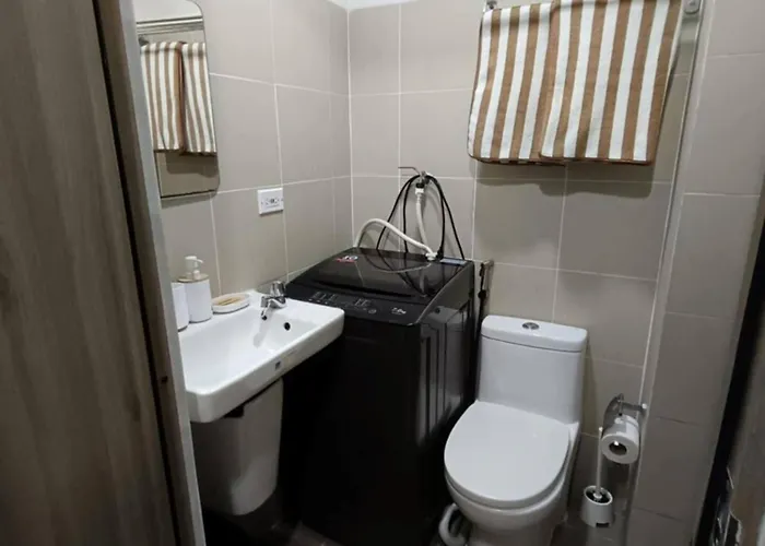 Modern Comfort In Pasay With Pool *